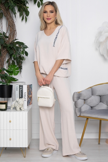 Костюм Сто баллов (молочный) К10184